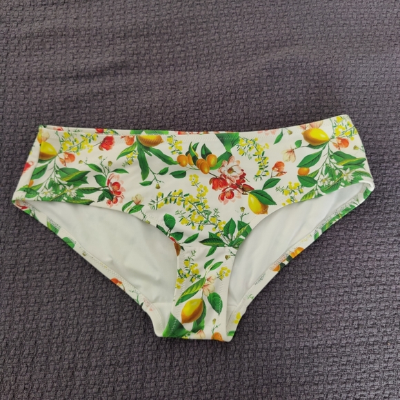 Uniqlo x Princess Tam Tam, lemon bikini top and bottom set - Picture 3 of 7